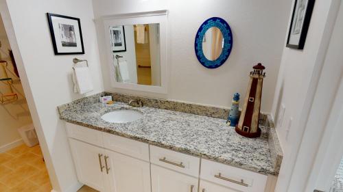 Gallery image of AH-B104 Newly Remodeled Ground Floor Condo, Overlooking PoolHot Tub in Port Aransas