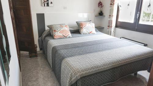 Posteľ alebo postele v izbe v ubytovaní VACAY Villa Zen, relax perfecto, en la Costa Brava, L'Escala!