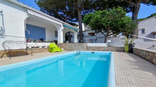 VACAY Casa Roger, sol y naturaleza, en la Costa Brava, L'Escala!