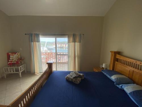  Antigua chiama Italia villas -  Room  picture :   Shower    TV    Air conditioning                           