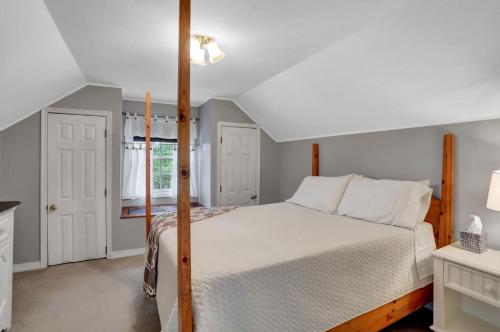 Ein Bett oder Betten in einem Zimmer der Unterkunft Heritage Guest House