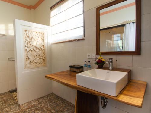 Vonios kambarys apgyvendinimo įstaigoje Semanggi Cottage