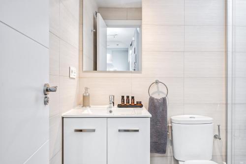 A bathroom at iloftmalaga Mártires