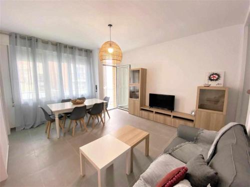 Roses Casc Antic SL Sant Elm 3