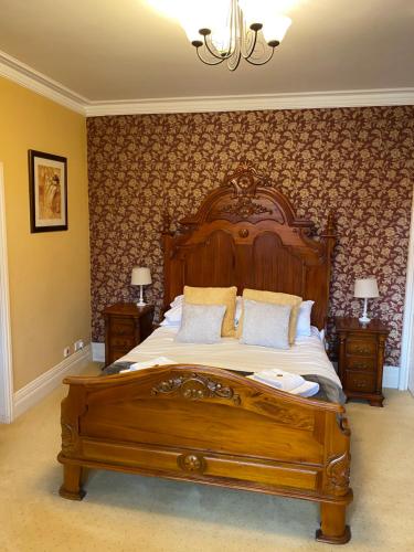 Una cama o camas en una habitación de Barringtons