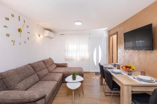 Apartments Sweet and Cozy