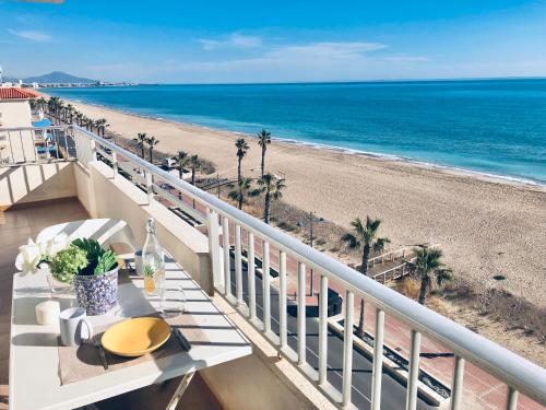 PRIMERA LINEA DE PLAYA ANCORA