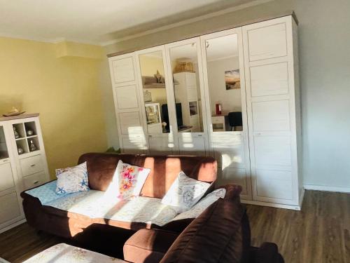 Postel nebo postele na pokoji v ubytování Eine charmante Wohnung wartet auf Sie