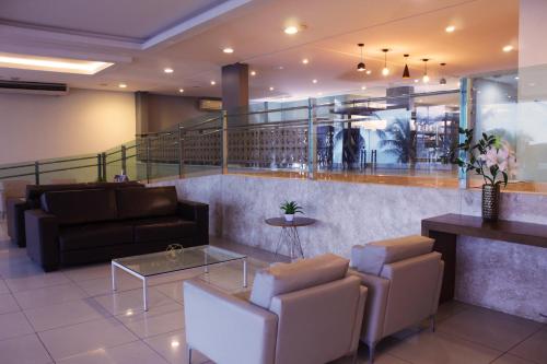 Ruang duduk di Happy Hotel Manaíra