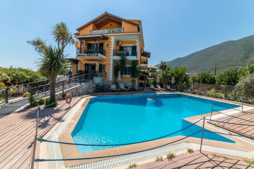 Gallery image of Hotel Odeon in Vasiliki