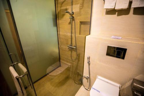 Kylpyhuone majoituspaikassa Hotel Ganthera Kandy