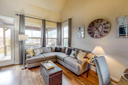 Summit Point Place – Photos 2