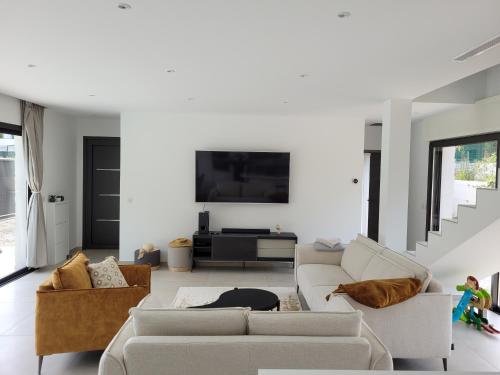 Photo de la galerie de l'établissement Villa avec piscine, à Saint-Raphaël