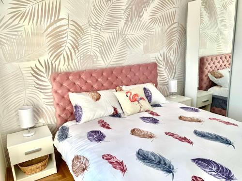 Een bed of bedden in een kamer bij Apartment Atria II