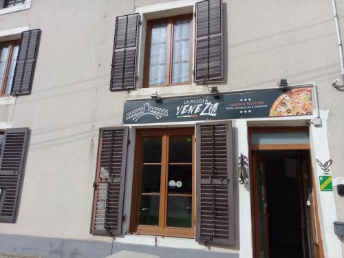 Φωτογραφία από το άλμπουμ του Jonquille Chic La Piccola Venezia σε Vrécourt