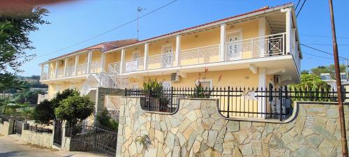 Celestine Apartment, Arillas, Korfu