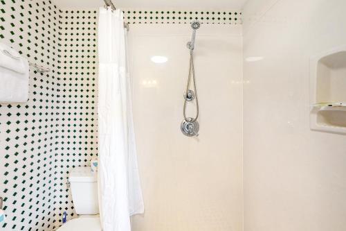 Un baño de Bird's Nest