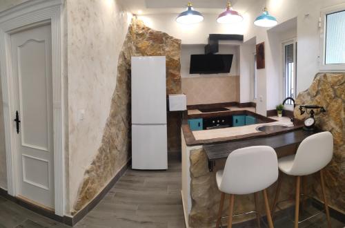 "Sueños de Azahar" Palacio Viana con cochera para vehículos medianos y wifi