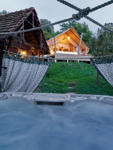 Zaluka Urban Glamping