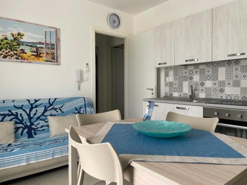A kitchen or kitchenette at Casa Sole