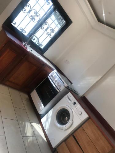 Atlantic View Apartmentsにあるキッチンまたは簡易キッチン