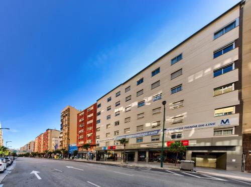 Holidays2Malaga Salitre cerca Estacion AVE & Fibra Wifi