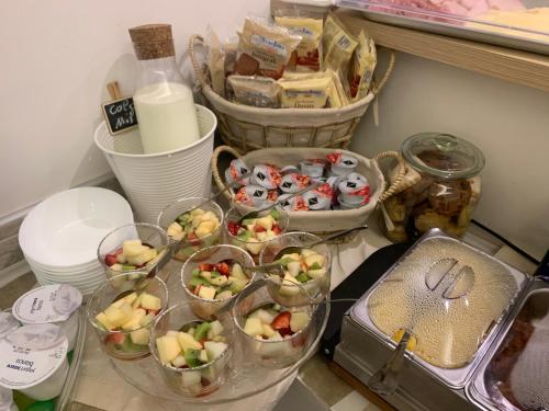 Makanan di atau berdekatan hotel