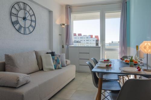 Posedenie v ubytovaní Holiday Home Slavia New 810 z widokiem na morze