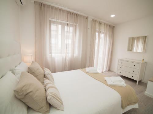 OPORTO GUEST Amparo Dollhouse