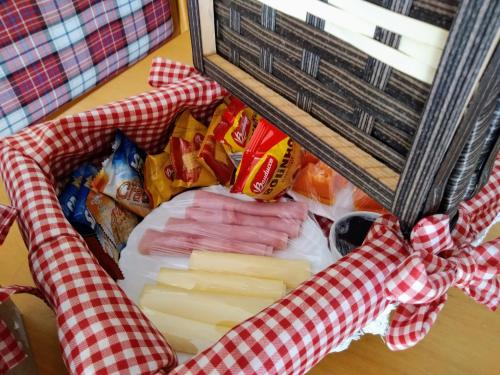 Makanan di atau berdekatan rumah percutian