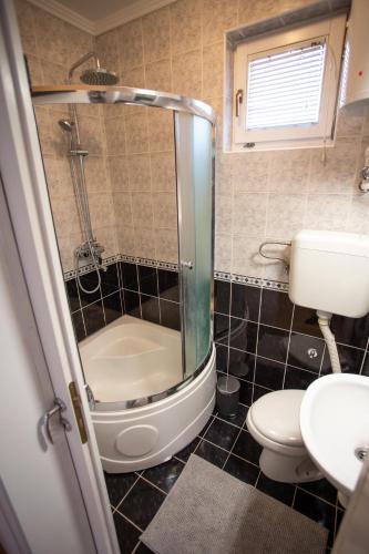 Koupelna v ubytování Apartman Kutak Višegrad