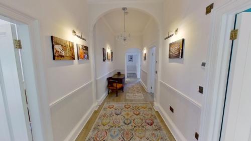 2 Claremont – Photos 3