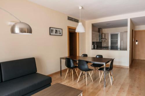 Afbeelding uit fotogalerij van Barcelona Apartment Villarroel in Barcelona