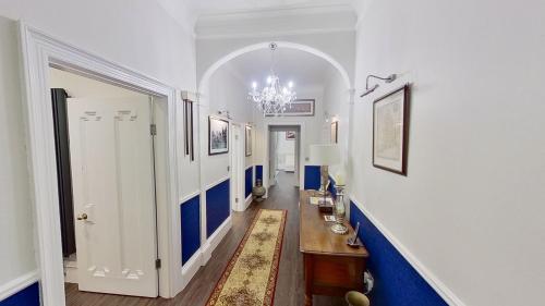 1 Claremont – Photos 2