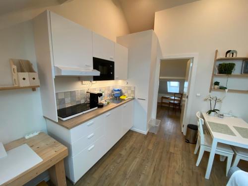 Cucina o angolo cottura di LOGIES-M Comfort Studios Inc Bikes B&B