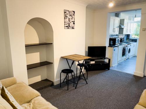 Perry Field Suites, Maidstone