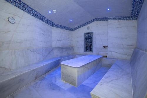 Kúpeľňa v ubytovaní APLEND Wellness Hotel Borovica