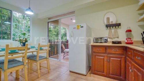 Cucina o angolo cottura di El Yaguacil villa