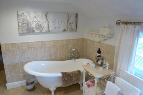 Ванна кімната в Newark Lodge Guest House