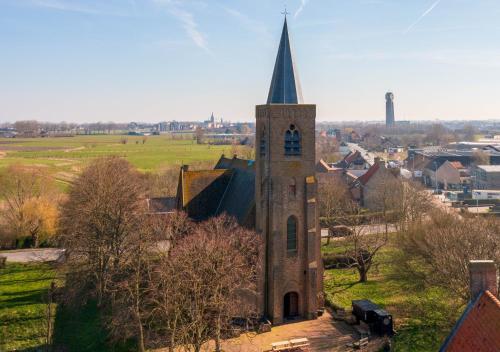 Nespecifikovaný výhled na destinaci Diksmuide nebo výhled na město při pohledu z prázdninového domu