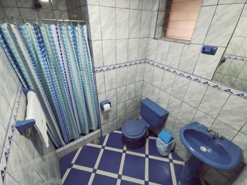 Hospedaje Zaragoza tesisinde bir banyo