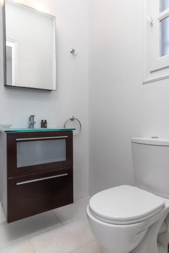 Glyfada Studio with Sea View