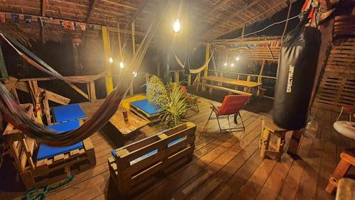 Cette chambre dispose d'un hamac. dans l'établissement Hakuna Matata Ecolodge, à El Valle