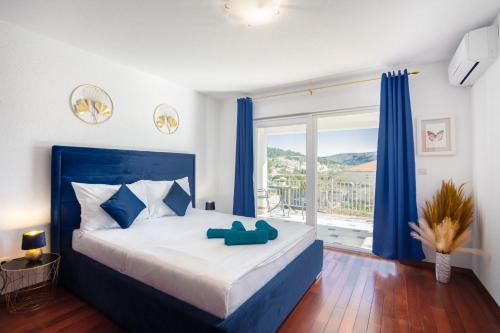 Posteľ alebo postele v izbe v ubytovaní Luxury Villa Ivana