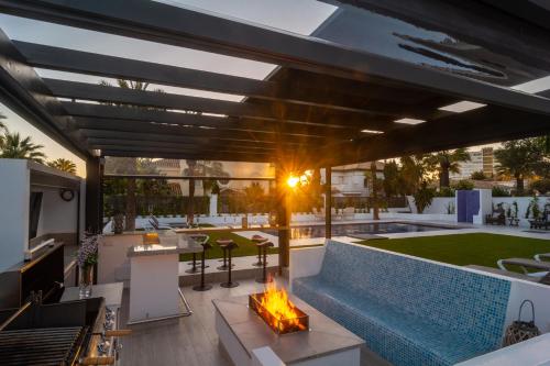 House Las Chapas Playa, Marbella – Updated 2022 Prices