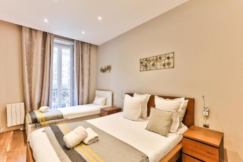 57-LUXURY PARISIEN HOME SEBASTOPOL 1 (2G)