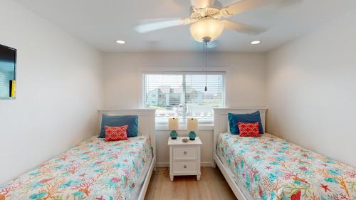 Gallery image of AH-A202 Second Floor Condo, Newly Remodeled, Overlooks Shared Pool in Port Aransas