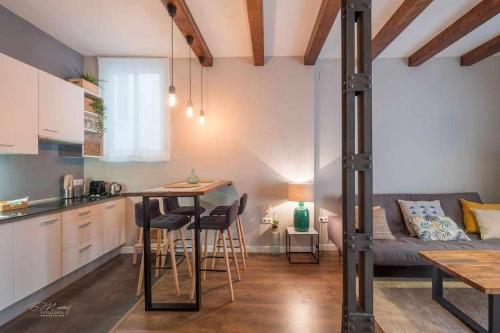 Parking Free - Cathedral Area Apartment