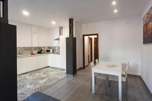 Alameda Urban Apartment