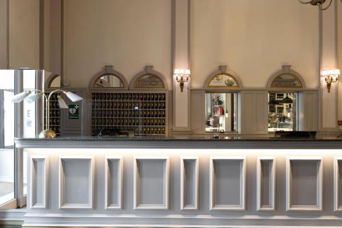 a bar in a room with at Elite Hotel Mollberg in Helsingborg